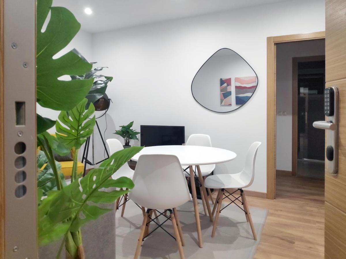 Apartamentos Rey By Como En Casa 산티아고데콤포스텔라 외부 사진