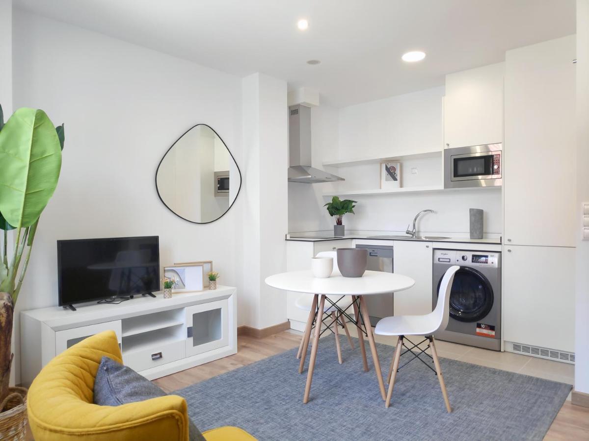 Apartamentos Rey By Como En Casa 산티아고데콤포스텔라 외부 사진